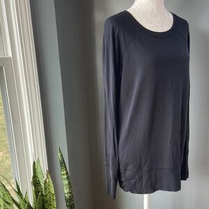 Athleta Scoop Neck Long Sleeve Pullover